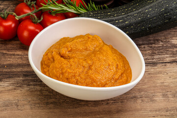Vegetarian cuisine - Zucchini puree with herbs