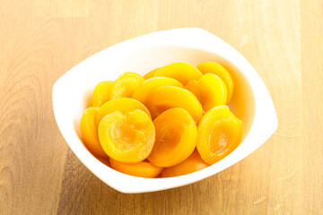 Canned apricot – sweet light dessert