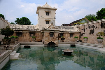 Fototapeta premium Indonesia Yogyakarta - Tamansari Water Castle - Taman Sari - Segaran lake area