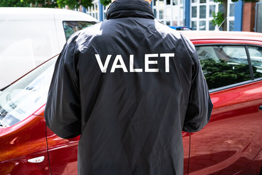 Valet Attendant Images – Browse 433 Stock Photos, Vectors, and Video
