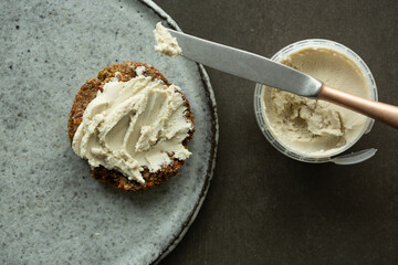 Vegan cashew cream cheese recipe.