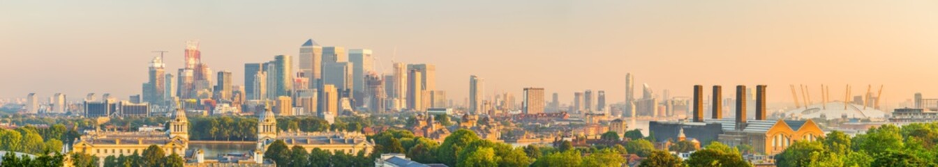Sunrise panorama of London including Canary Wharf 