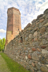 Zamek człuchowski – zamek krzyżacki położony w Człuchowie.