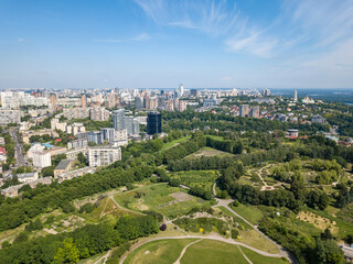 Obraz premium Green park in Kiev. Aerial drone view.