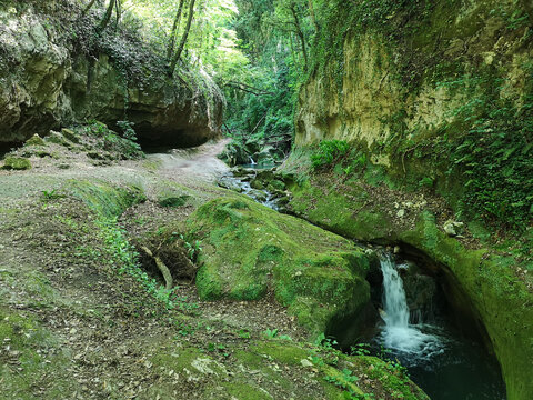 Glorious landscape of the Alento river springs, in Serramonacesca, Abruzzo, Italy