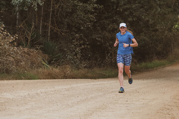 femail trail runner training