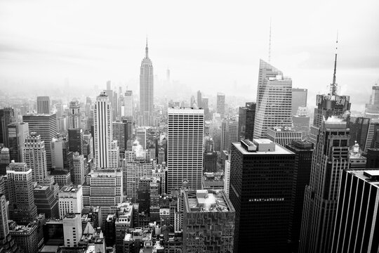 Fog in New York City, United States of America - Foggy Day - TOP 5 - Powered by Adobe