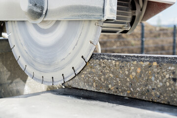 Pflastersteine S&auml;gen - Tischs&auml;ge Nassschneider 