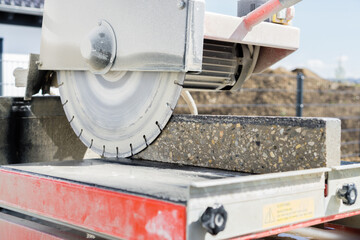 Pflastersteine S&auml;gen - Tischs&auml;ge Nassschneider 