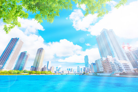ベイエリアの高層マンション群 Tokyo city skyline and fresh green ,Japan.