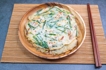 Korean Seafood and Chive Pancake, 'Haemulbuchujeon'