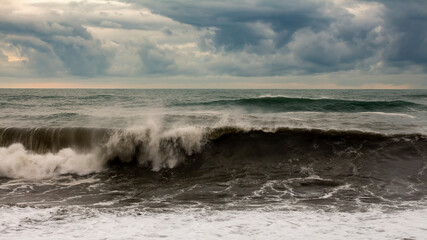 big waves by the sea