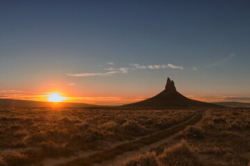 Fototapeta na wymiar sunset in the mountains and desert