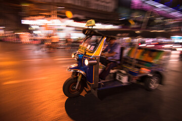 tuk tuk (motor tricycle)