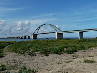 Fototapeta na wymiar Blick auf die Fehmarnsundbrücke auf die Insel Fehmarn