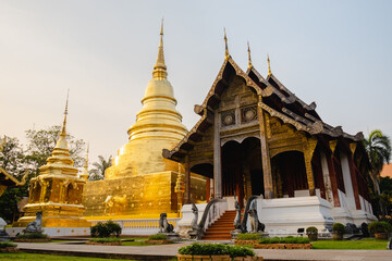 Naklejka premium Wat Rra Singha tample landscape