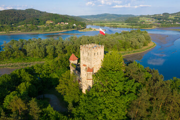 Zamek w Tropsztynie