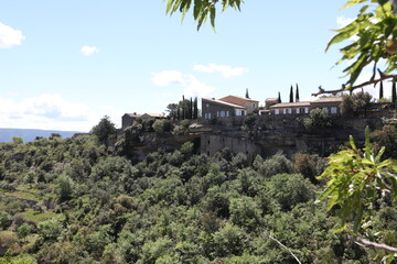 Fototapeta na wymiar View from the city of Roussillon