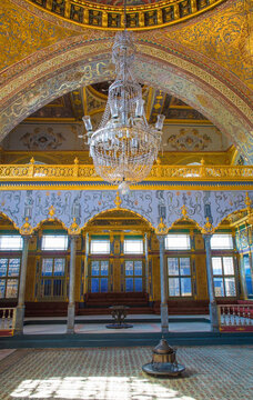 The Imperial Hall In Topkapi Palace Harem In Istanbul, Turkey. Also Known As The Imperial Sofa, The Throne Room Within Or The Hall Of Diversions
