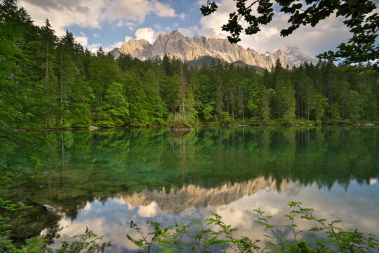 Wettersteingebirge with Zugspitze