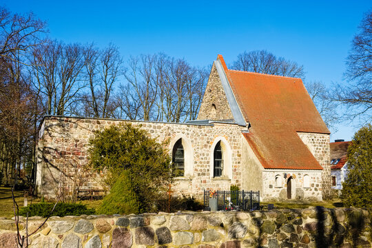 Dorfkirche Birkholz bei Bernau, Brandenburg, Deutschland