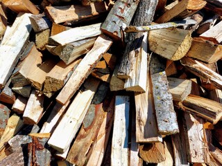 split deciduous firewood for winter