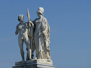 Obraz premium Statuen auf der Schlossbrücke Berlin