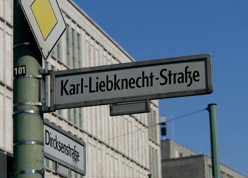 Karl-Liebknecht-Stra&szlig;e Schild 