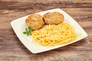 Spaghetti with homemade chicken cutlet