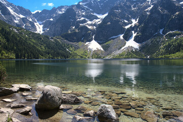 Morskie Oko widok Tatry © MagicEarthPlanet