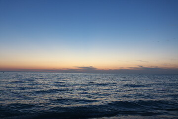 Obraz premium sunset over the sea