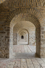 Obraz premium SHEKI, AZERBAIJAN - JUNE 10, 2019: Karavansaray (Caravanserai) archway in Sheki, Azerbaijan