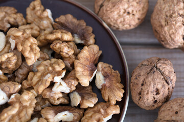 Walnut kernels and walnuts