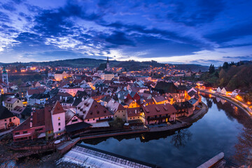 Obraz premium Evening view of Cesky Krumlov old town from castle