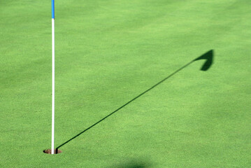Obraz premium Golf course in a beautiful day to do sport