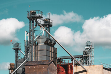 Modern granary elevator