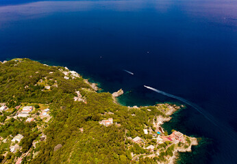 Fototapeta na wymiar Isola di Ischia, Zaro e il suo Bosco