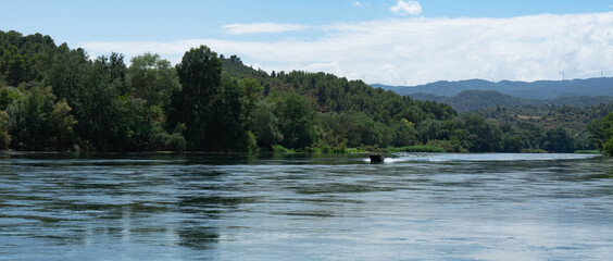 Río Ebro a su paso por Vinebre