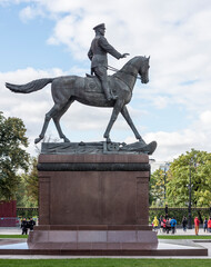 Citizens visiting the sights  near the monument to Zhukov