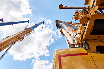 Telescopic mobile cranes © Sergey Ryzhov