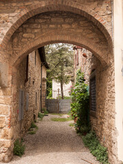 Fototapeta na wymiar Italia, Toscana, il paese di Panzano in Chianti. Il borgo antico.