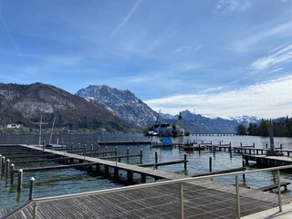 Traunsee-Panorama mit Schloss Ort 