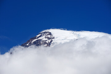 Fototapeta na wymiar mountain in clouds