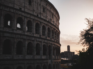 Roma, Colosseo con tramonto d'estate