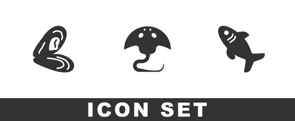 Set Mussel, Stingray and Shark icon. Vector