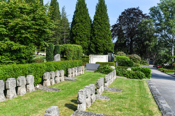 Weltkriegsgräber auf einem Wuppertaler Friedhof