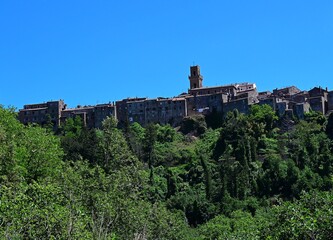 Fototapeta na wymiar Pitigliano panoramica (ITALY)