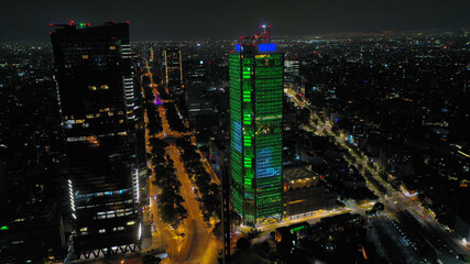 Fototapeta na wymiar Torre BBVA, Ciudad de México