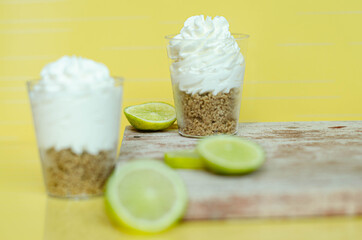 Mini Cheescake de limón en vaso