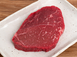 国産牛ステーキ肉　シンシン